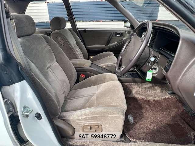 Toyota CROWN 1990-07 1411818-7