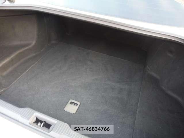 Toyota CROWN 2018-08 6010622-15