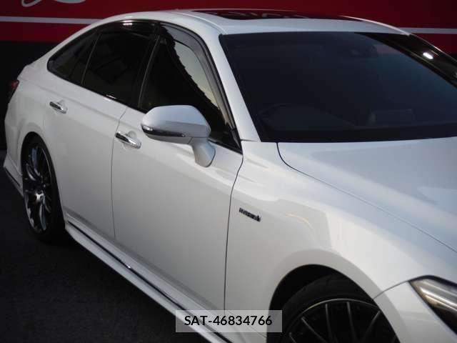 Toyota CROWN 2018-08 6010622-2