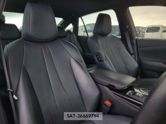 Toyota CROWN 2020-02 6790808-13