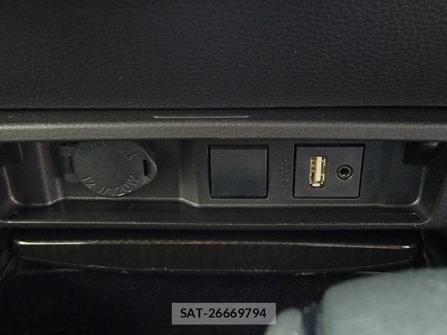 Toyota CROWN 2020-02 6790808-15
