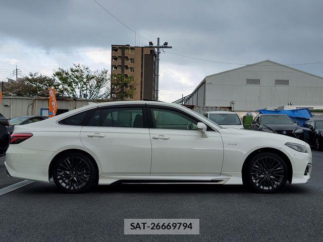 Toyota CROWN 2020-02 6790808-5