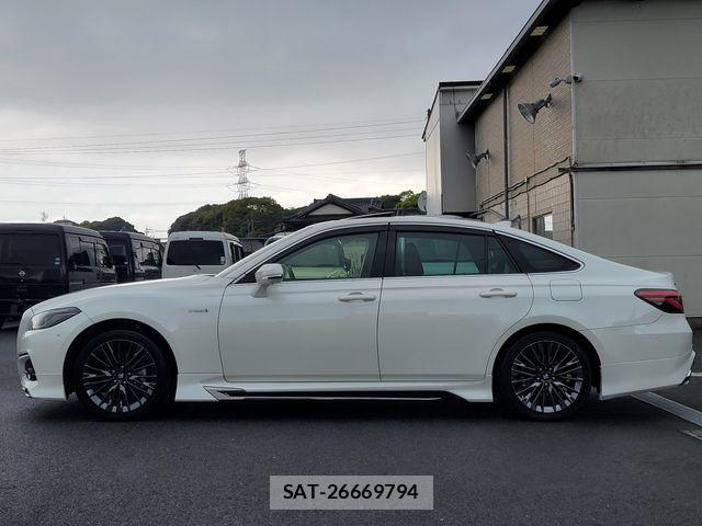 Toyota CROWN 2020-02 6790808-8