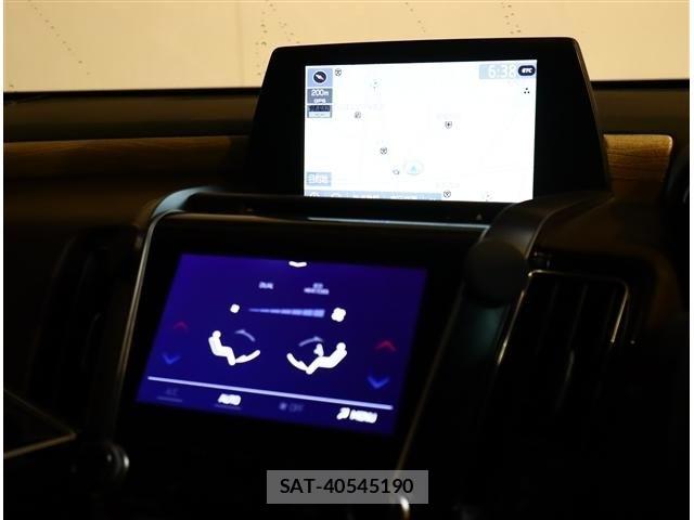 Toyota CROWN 2018-08 6992726-10