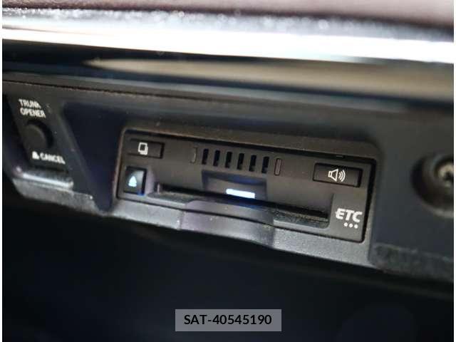 Toyota CROWN 2018-08 6992726-24
