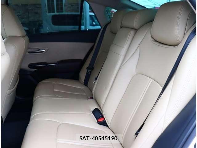 Toyota CROWN 2018-08 6992726-27