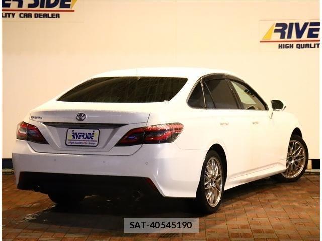 Toyota CROWN 2018-08 6992726-2