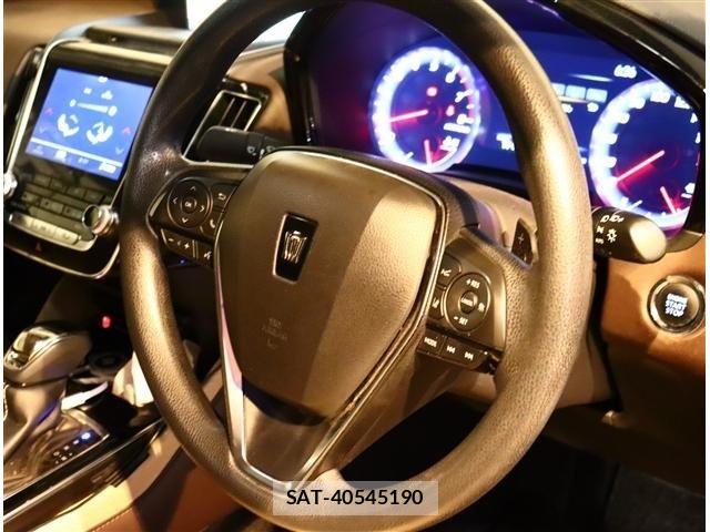Toyota CROWN 2018-08 6992726-3