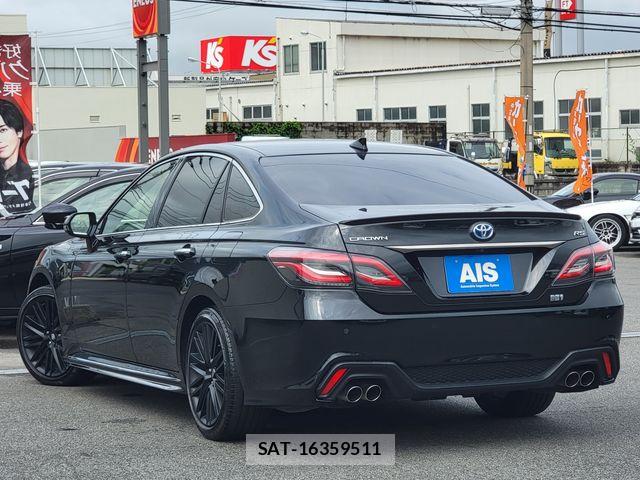 Toyota CROWN 2021-11 7615771-10