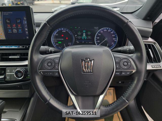 Toyota CROWN 2021-11 7615771-13