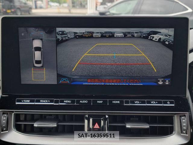 Toyota CROWN 2021-11 7615771-17