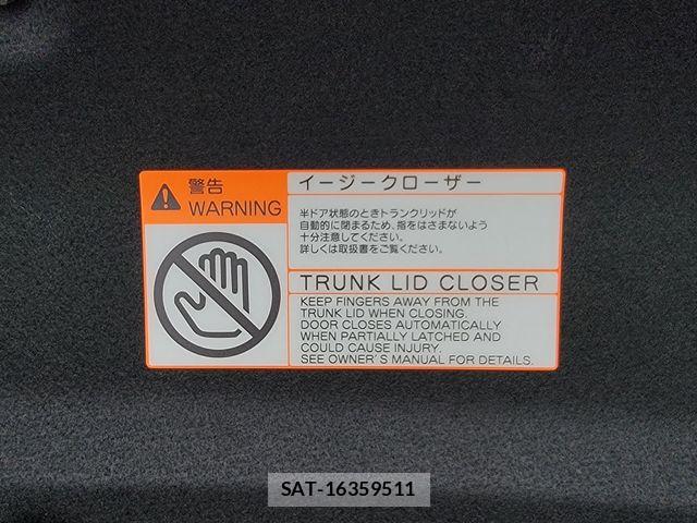Toyota CROWN 2021-11 7615771-23