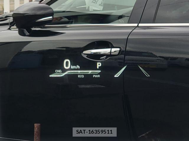 Toyota CROWN 2021-11 7615771-25