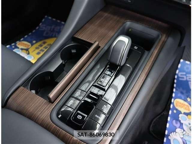 Toyota CROWN 2024-06 8034994-13
