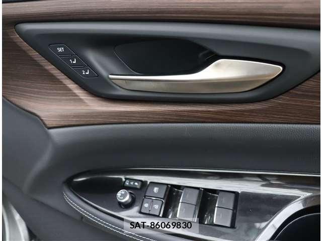 Toyota CROWN 2024-06 8034994-24