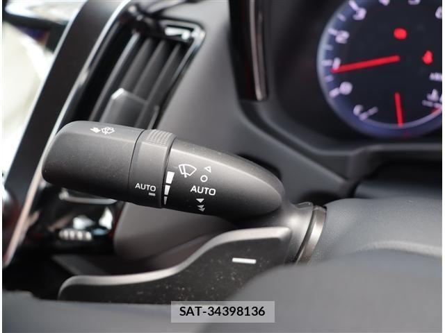 Toyota CROWN 2018-11 8098636-16