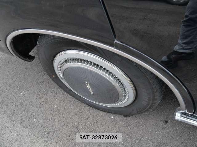 Toyota CROWN 1983-01 8207001-10