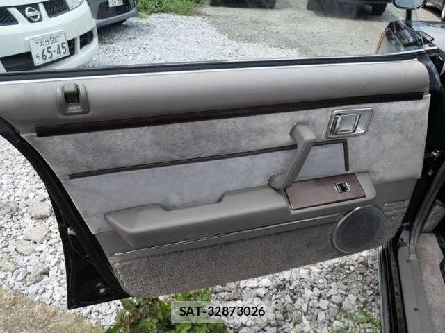 Toyota CROWN 1983-01 8207001-13