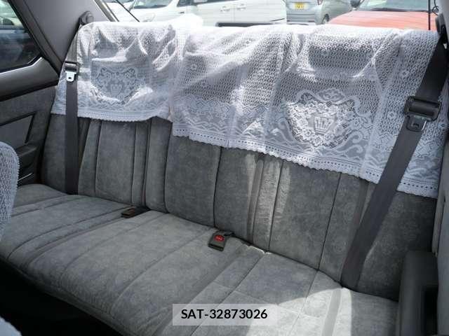 Toyota CROWN 1983-01 8207001-17