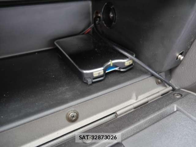 Toyota CROWN 1983-01 8207001-21