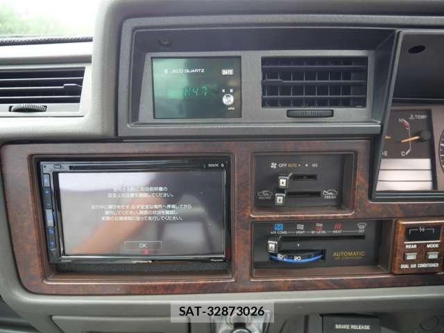 Toyota CROWN 1983-01 8207001-28