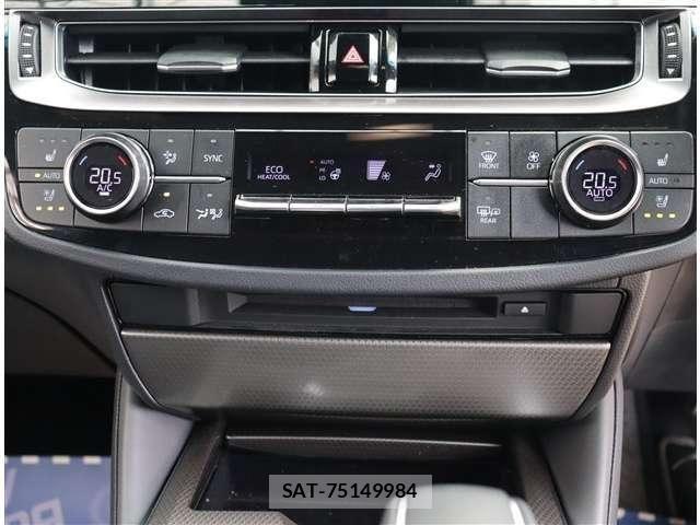 Toyota CROWN 2022-02 8313857-12