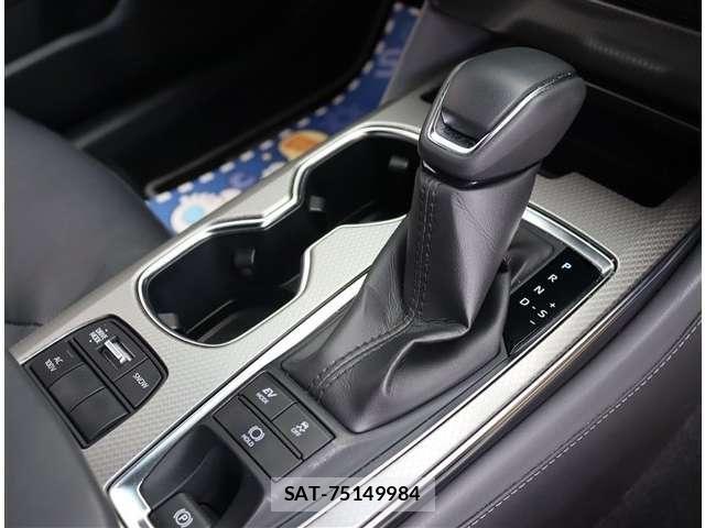 Toyota CROWN 2022-02 8313857-15