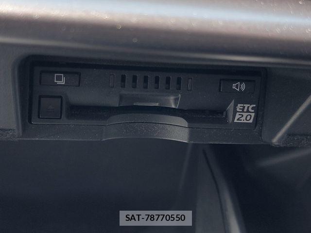 Toyota CROWN 2022-05 8335327-18