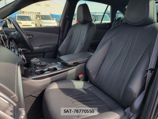Toyota CROWN 2022-05 8335327-21