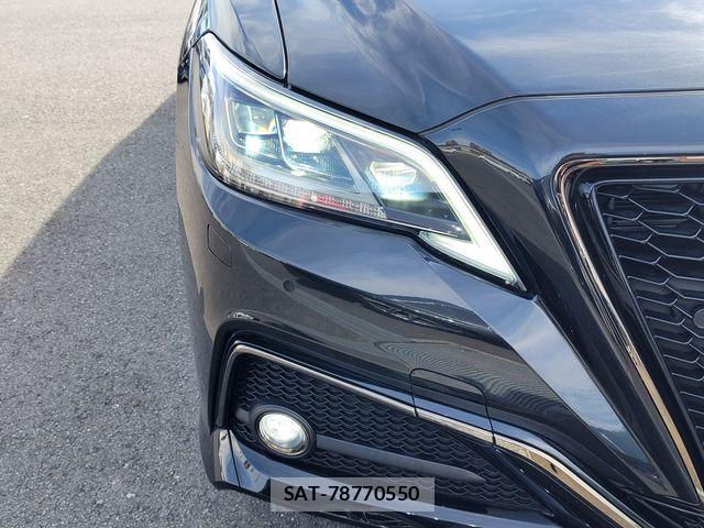 Toyota CROWN 2022-05 8335327-25