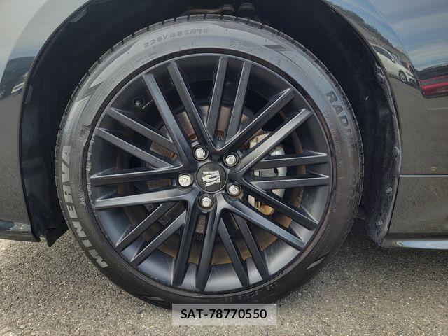 Toyota CROWN 2022-05 8335327-6