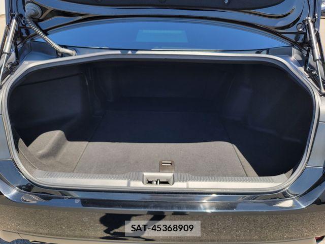 Toyota CROWN 2020-02 8365260-23