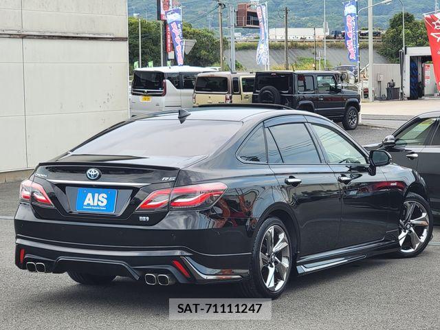 Toyota CROWN 2018-08 8658536-11