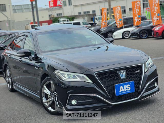 Toyota CROWN 2018-08 8658536-1