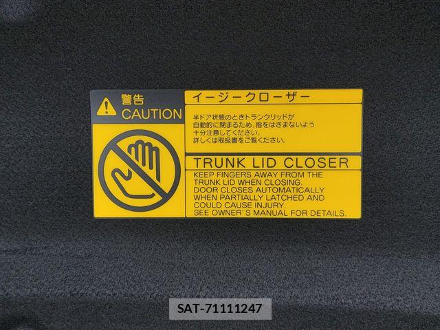 Toyota CROWN 2018-08 8658536-26