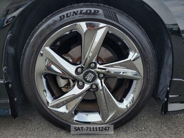 Toyota CROWN 2018-08 8658536-6