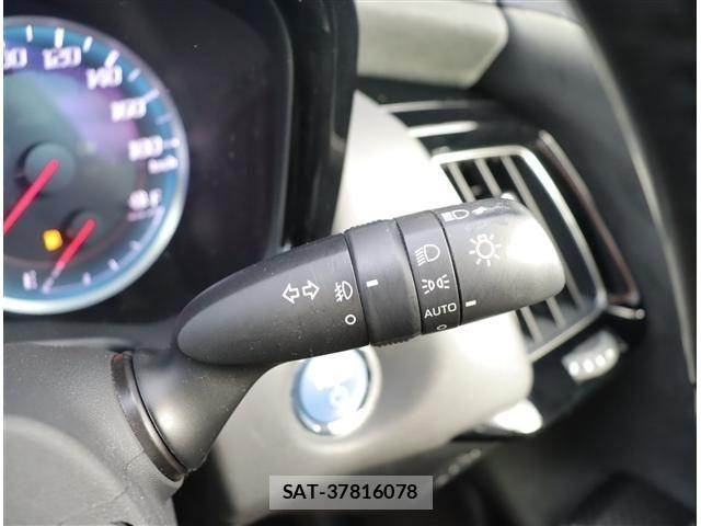 Toyota CROWN 2019-09 8879216-16