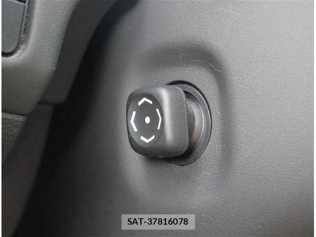 Toyota CROWN 2019-09 8879216-18