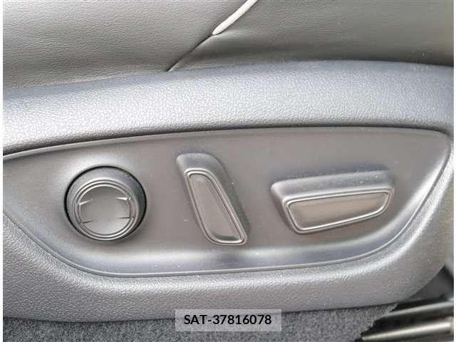 Toyota CROWN 2019-09 8879216-24