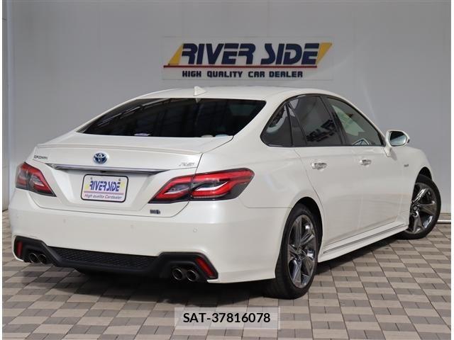 Toyota CROWN 2019-09 8879216-2