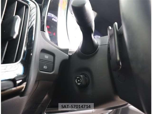Toyota CROWN 2019-11 8879217-15