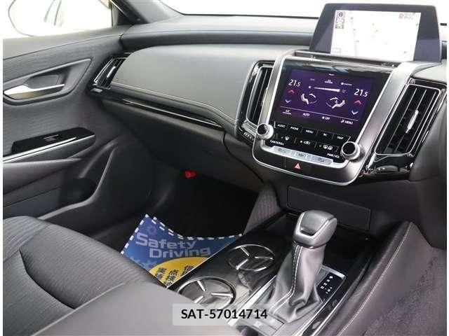 Toyota CROWN 2019-11 8879217-1