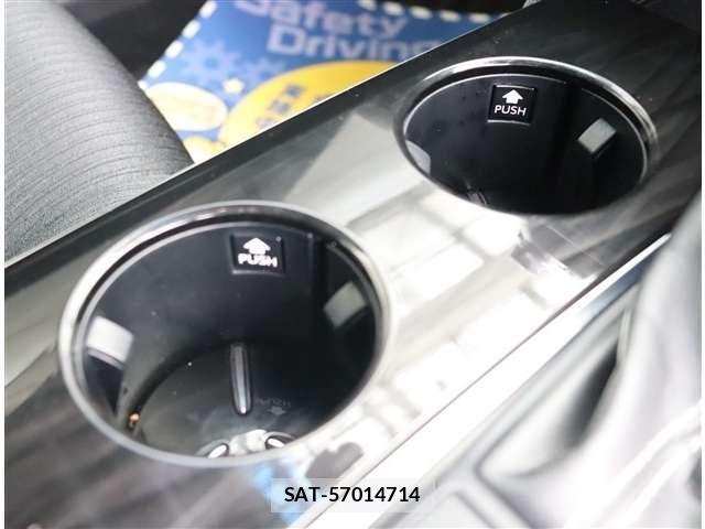 Toyota CROWN 2019-11 8879217-18