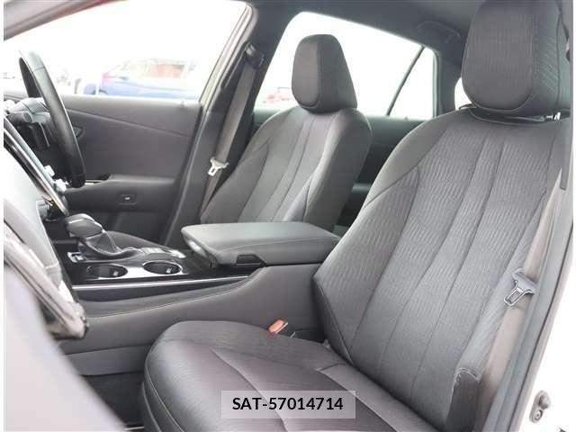 Toyota CROWN 2019-11 8879217-23