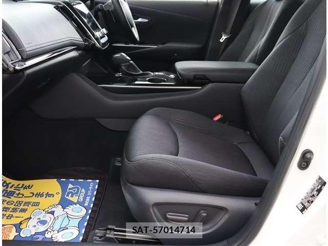 Toyota CROWN 2019-11 8879217-24