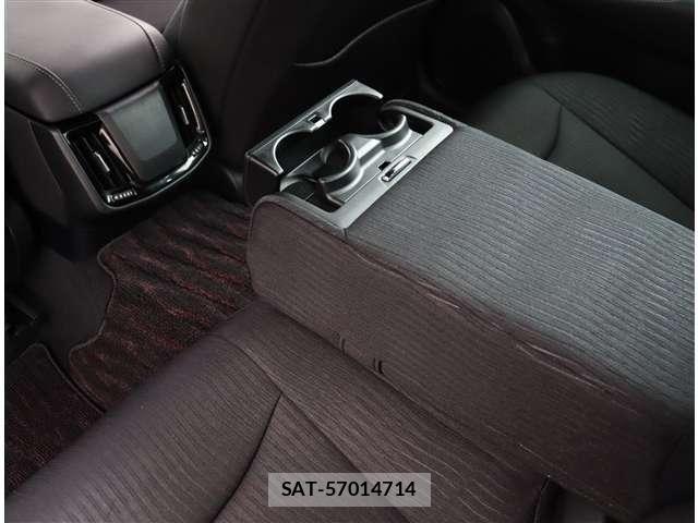Toyota CROWN 2019-11 8879217-26