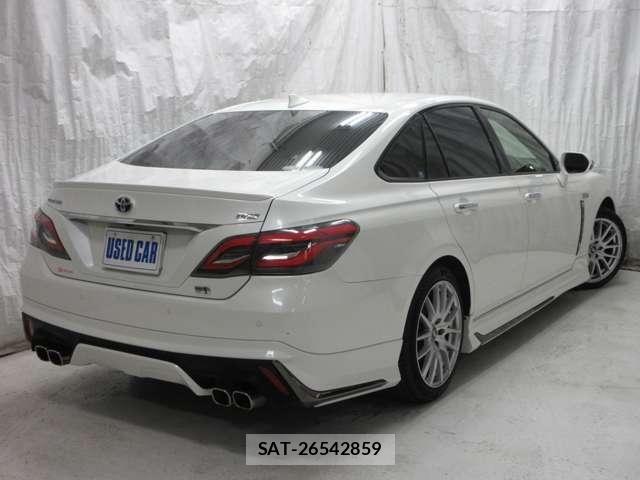 Toyota CROWN 2018-11 8883455-6
