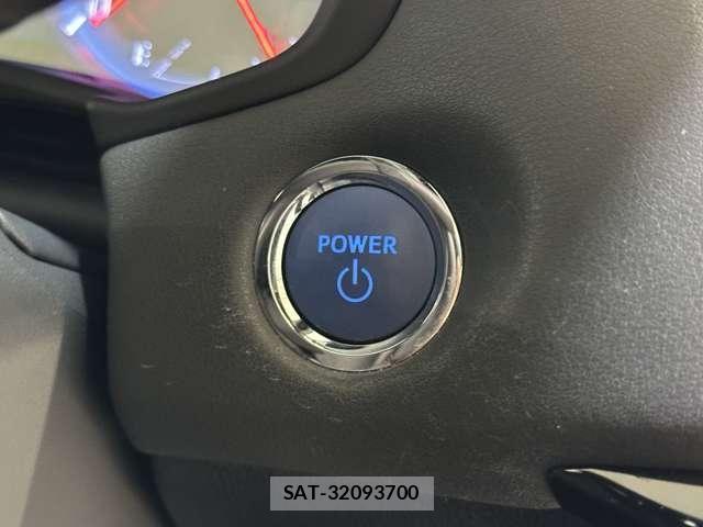 Toyota CROWN 2019-05 8795587-14