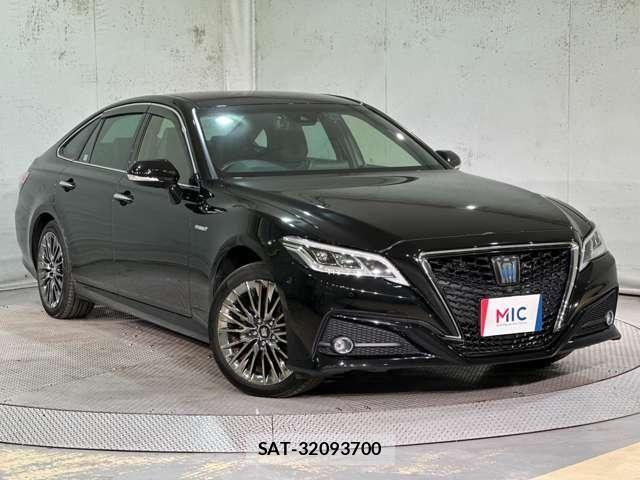 Toyota CROWN 2019-05 8795587-1