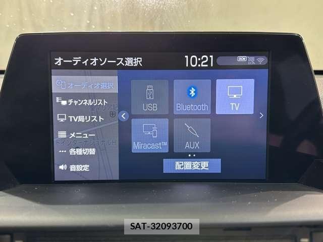 Toyota CROWN 2019-05 8795587-21